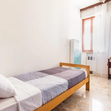 Apartament Alla Stazione *